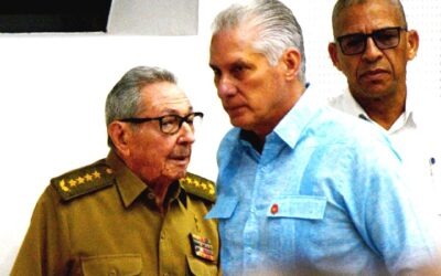 Acompañan Raúl y Díaz-Canel sesión plenaria del parlamento cubano