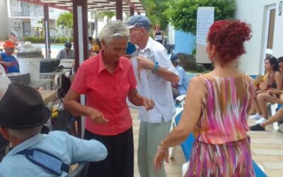 Los abuelos se divierten en este verano