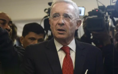 Declaran culpable de soborno a expresidente colombiano Álvaro Uribe