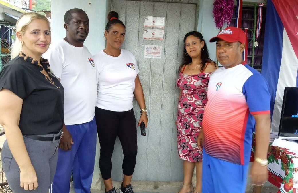 Reconocen hogares de prestigiosos atletas pineros