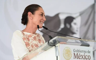 Sheinbaum recita una estrofa del Himno Nacional para reiterar que México es un país soberano