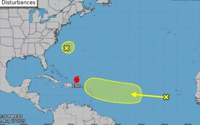 El huracán Erin se degrada a categoría 3 en su paso por el Caribe