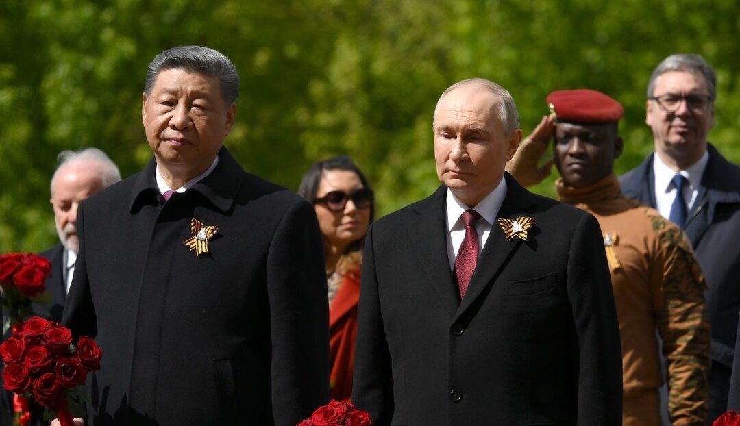 Putin: Rusia y China condenan intentos de hacer héroes a nazis y difamar a soldados libertadores