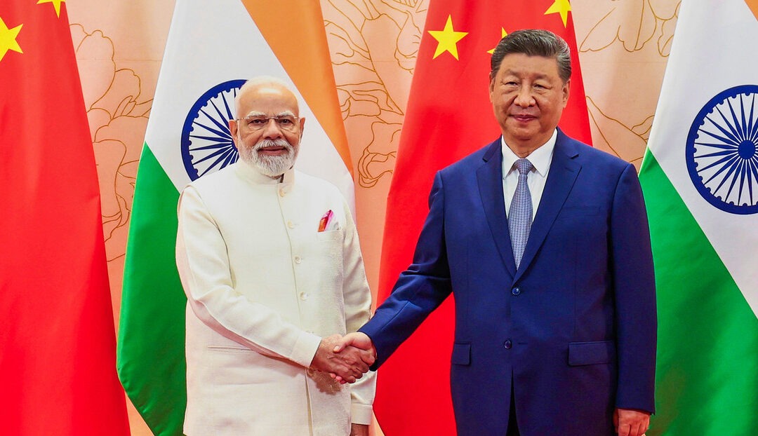 «Dirección positiva» y vuelos directos: Modi y Xi mantienen una reunión histórica