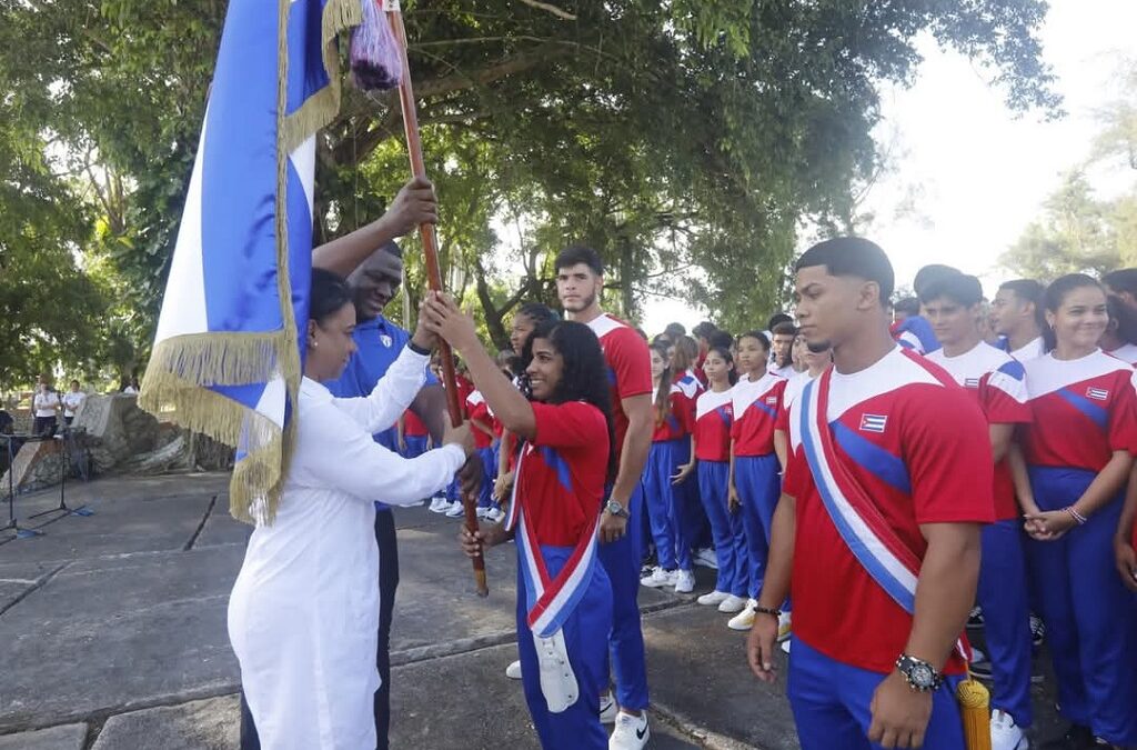 Abanderada delegación cubana rumbo a los Juegos Panamericanos Júnior (+Fotos)
