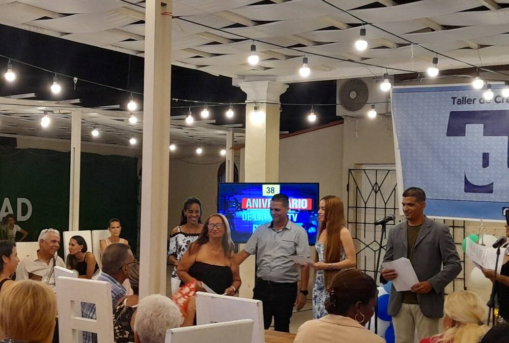 Islavisión cumple 38 años contando la Isla desde adentro