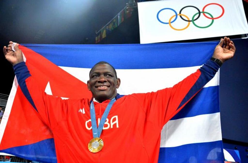 Primer ministro de Cuba felicita pentacampeón olímpico Mijaín López