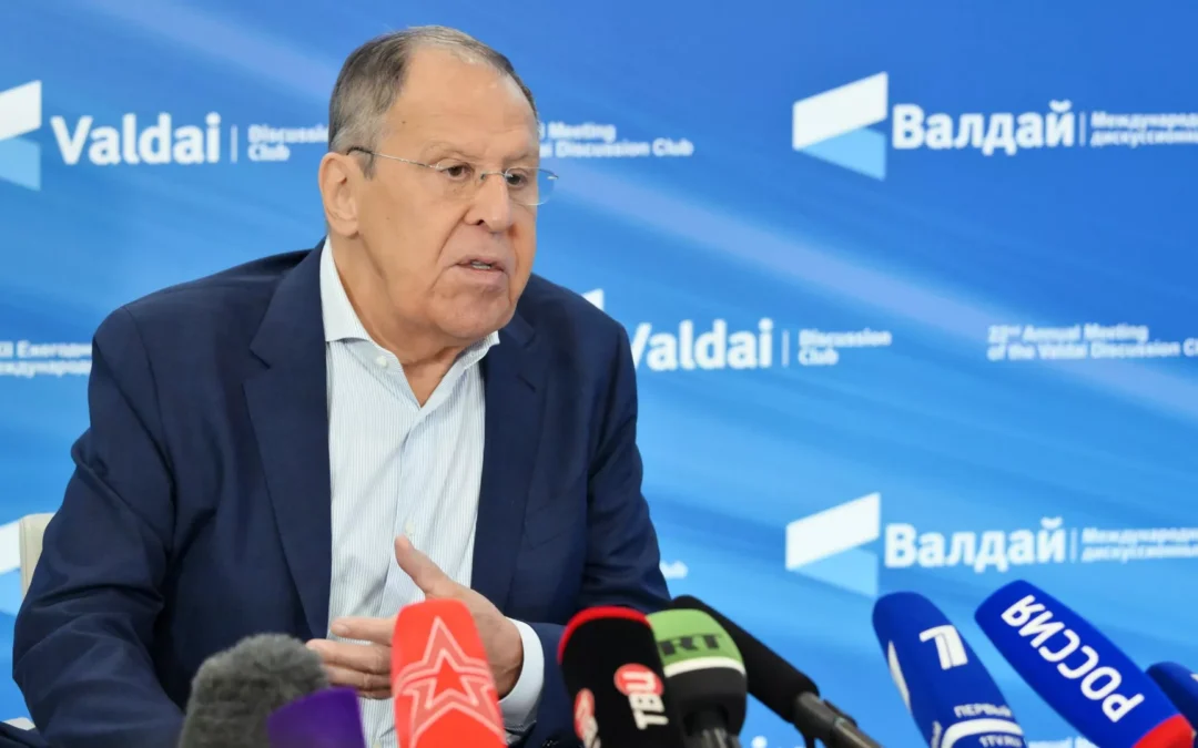 «La presión europea sobre Washington»: Lavrov comenta las declaraciones de EEUU sobre el envío de misiles Tomahawk a Ucrania