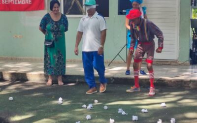 Un reconocimiento al arte que une: Camarcó Teatro recibe el Premio del Barrio