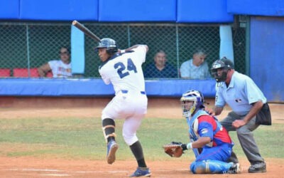 Cachorros continúan su ascenso a la cima de la Serie Nacional