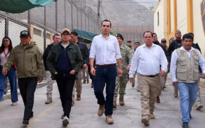 «La ofensiva contra la criminalidad»: el presidente peruano supervisa el operativo tras declarar el estado de emergencia en Lima y Callao