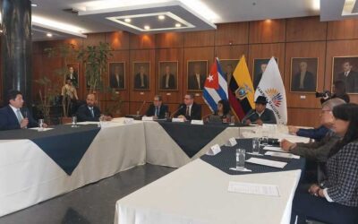Grupo legislativo de Ecuador aprueba resolución contra bloqueo a Cuba (+Fotos)