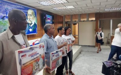 Reconocen a innovadores pineros