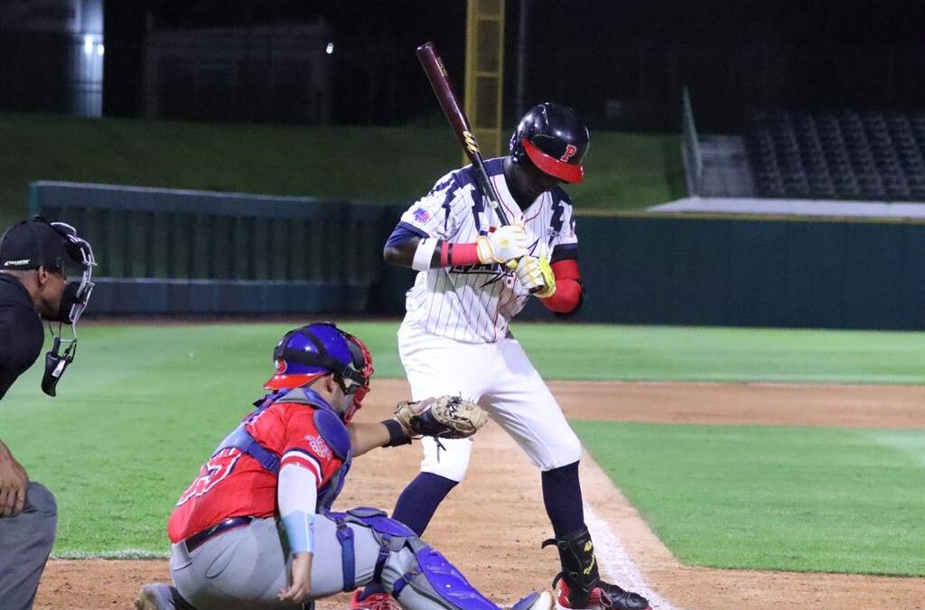 Favoritos en Premundial de Béisbol sub 23 rompen invicto