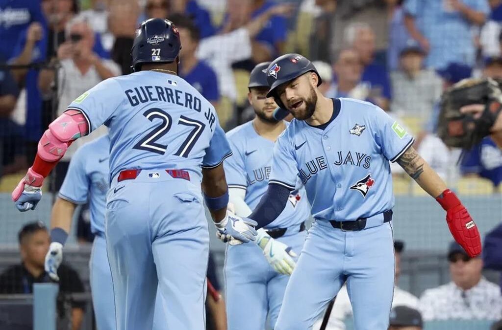 Azulejos empatan Serie Mundial de béisbol venciendo a Ohtani