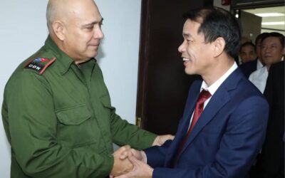 Cuba y Vietnam reafirman históricos lazos de solidaridad en encuentro partidista