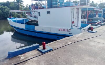 Se incorpora nueva embarcación langostera