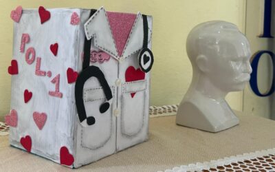 Estudiantes universitarios realizan sus elecciones