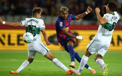 El Barcelona golea al Elche con una excelente primera mitad y es segundo en la Liga