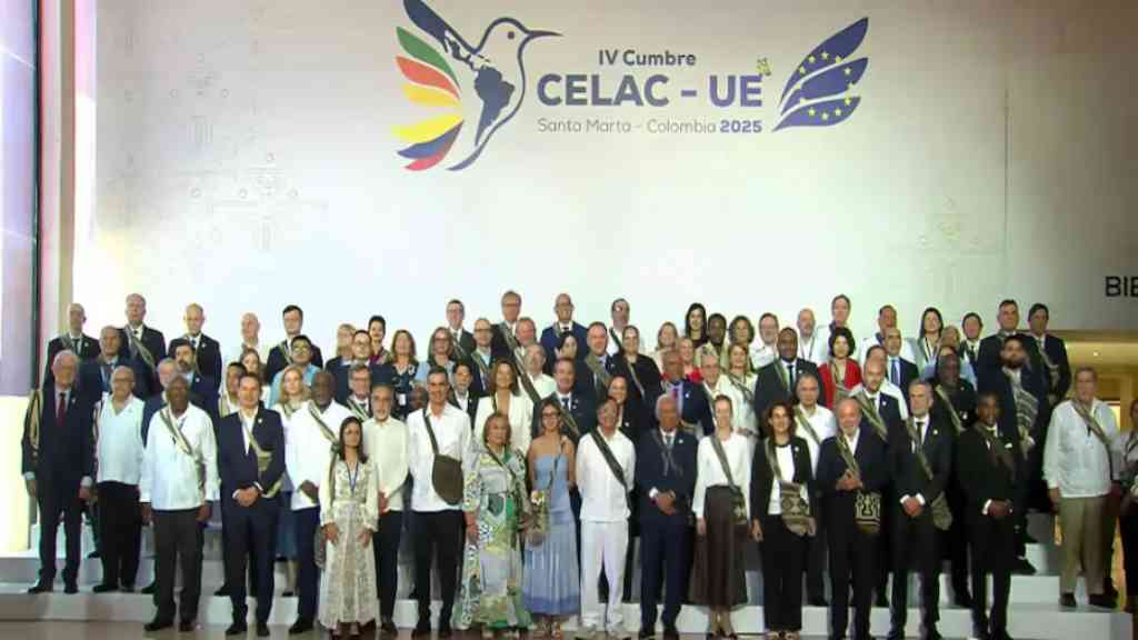 cumbre-celac-ue-foto-oficial_1024x576-1