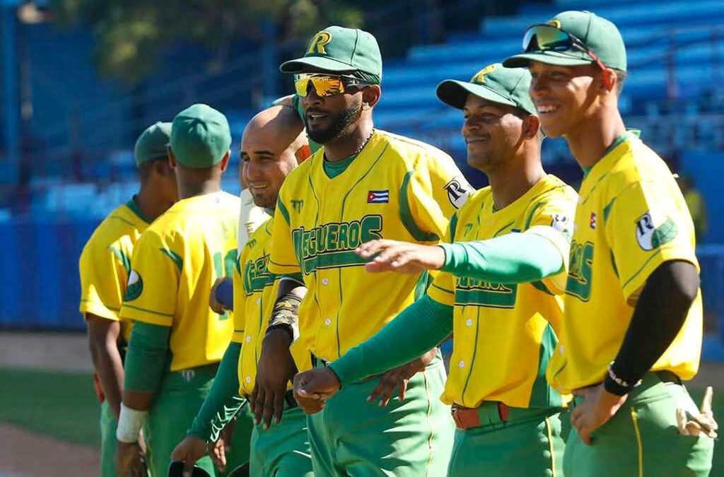 Béisbol cubano: se mantiene la pugna por último cupo clasificatorio