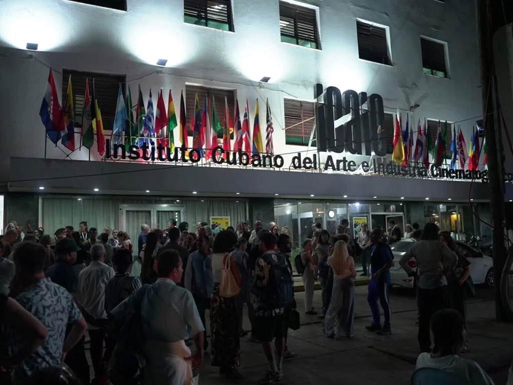 Sala-Charles-Chaplin-1