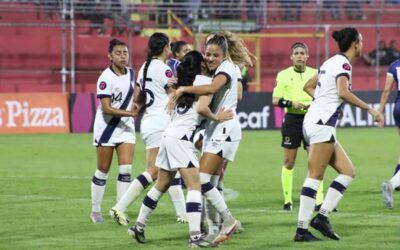 Guatemala disfruta triunfo de once femenino de fútbol rumbo a mundial