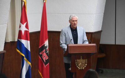 Díaz-Canel: La unidad que necesitamos es la de quienes discuten fuerte, pero marchan juntos