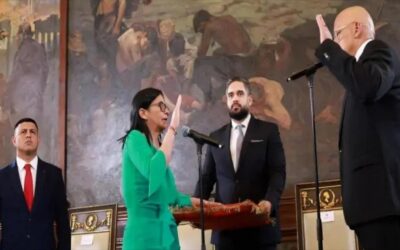 Delcy Rodríguez jura como presidenta encargada de Venezuela