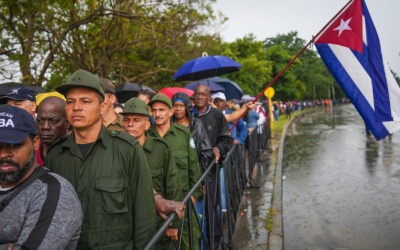 Cuba honra a 32 soldados asesinados por EE.UU. en Caracas con un multitudinario adiós
