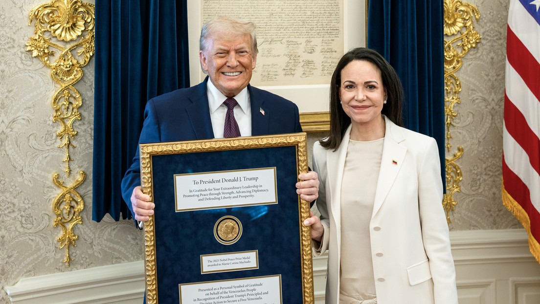 Donald Trump junto a María Corina Machado en el Despacho Oval de la Casa Blanca, 15 de enero de 2026 Daniel Torok/The White House / Gettyimages.ru