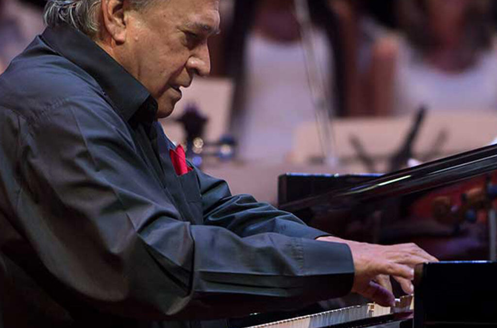 Maestro Frank Fernández, con las manos al piano y el corazón en Cuba