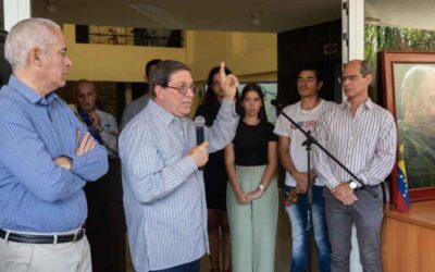 Honra Cancillería a cubanos caídos en Venezuela