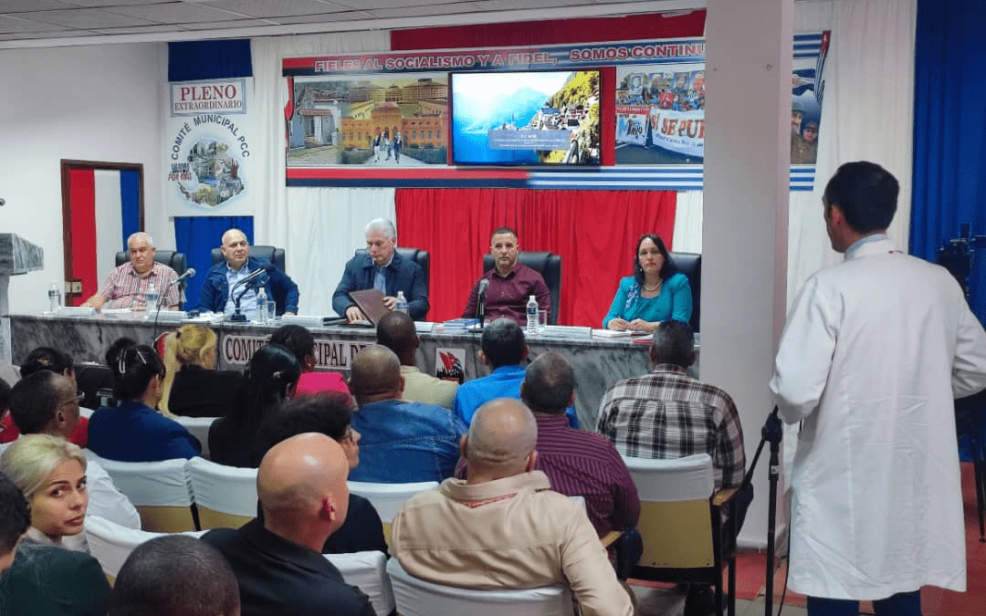 Con la presencia del Primer Secretario del Comité Central del PCC y Presidente de la República, sesiona Pleno Extraordinario del Partido en Isla de la Juventud