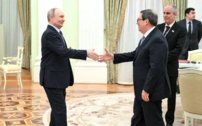 Canciller de Cuba sobre su reunión con Putin: «Destacamos el carácter histórico y fraterno de las relaciones bilaterales»