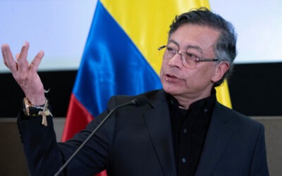 Petro afirma que Colombia empezará a comprar gas venezolano, «más barato»