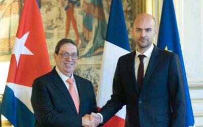 Cuba expone al Gobierno francés escalada en agresión de EEUU