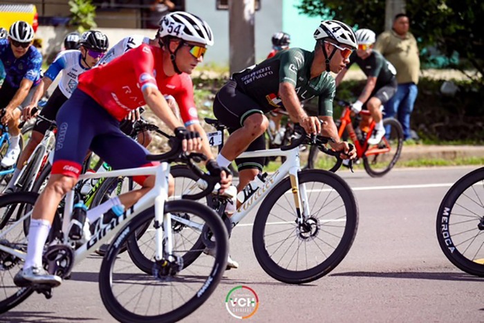 Ciclistas cubanos corren en Italia, Colombia y España