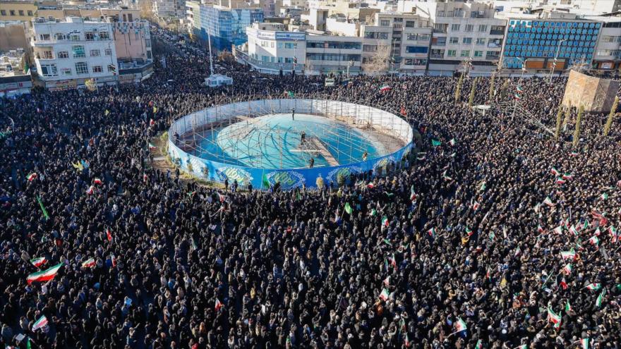 Iraníes, indignados por asesinato de su Líder, el Ayatolá Jamenei