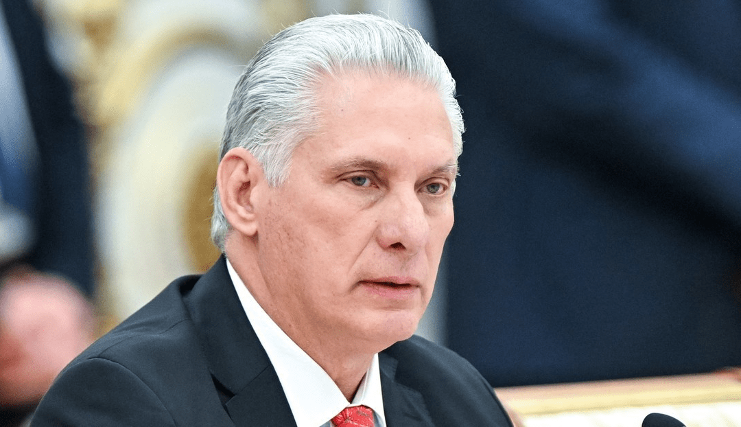 Díaz-Canel denuncia planes de EE.UU. para «asfixiar» a Cuba y que se rinda