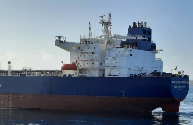Derivados de petróleo obtenidos del donativo de crudo ruso ya se distribuyen por todo el país