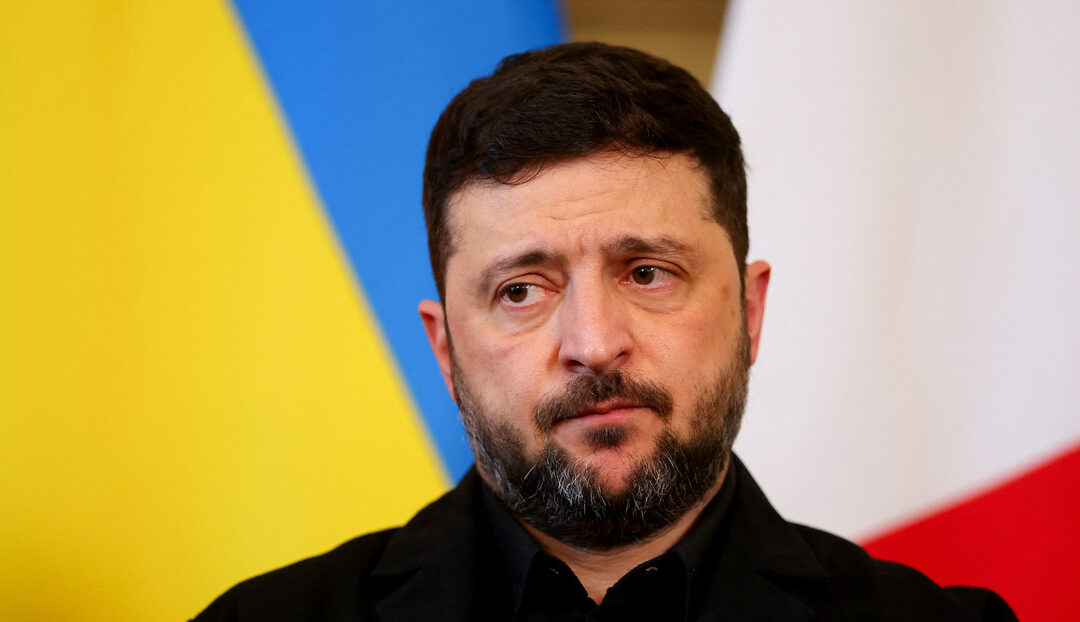 Kremlin: Zelenski «hoy mismo» debe tomar una decisión para retirarse del Donbass