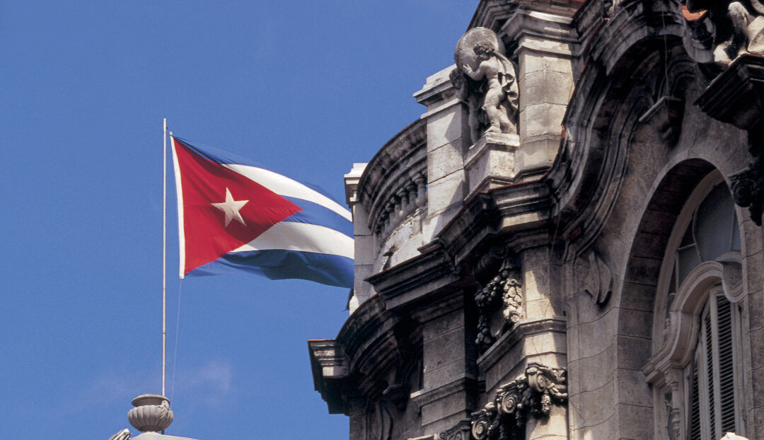 Trump: «Podríamos pasar por Cuba después de terminar esto»
