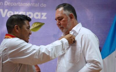 Condecoraron excelencia de médicos de Cuba en Baja Verapaz, Guatemala