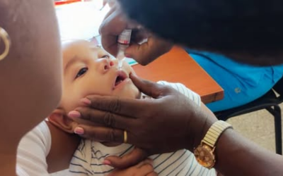 Dos goticas de vida: más de 1 740 niños pineros protagonizan nueva jornada de amor y prevención