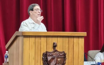 Cuba no amenaza a nadie, se defiende, afirma Canciller Bruno Rodríguez