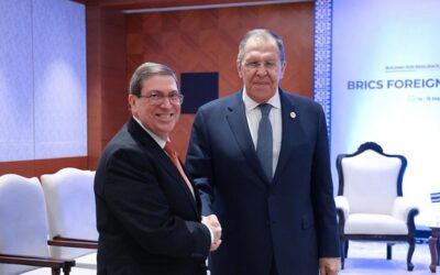 Lavrov: Rusia está dispuesta a ayudar a Cuba en medio del bloqueo estadounidense