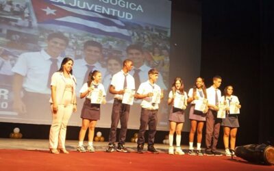 Se beneficia la Educación pinera con nuevos graduados.