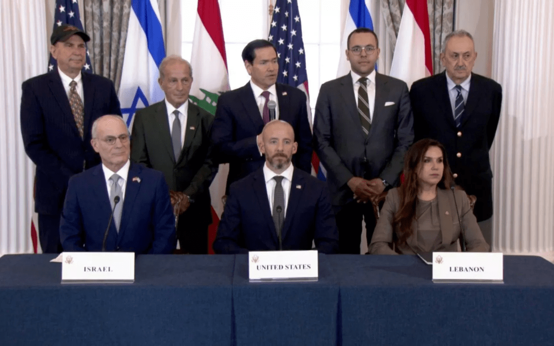 El Líbano e Israel firman un acuerdo marco para dar fin al conflicto armado