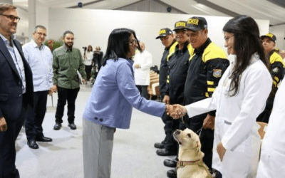 Gobierno Venezolano condecora a la Brigada de Salvamento y Rescate de la República de Cuba